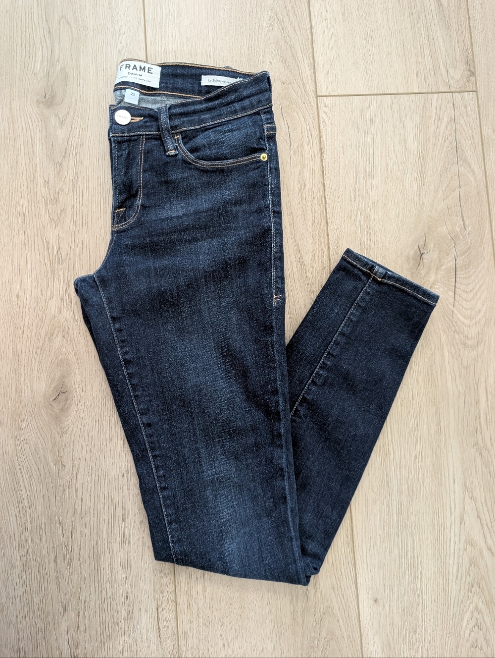 Frame Denim Le Skinny de Jeanne Dark  Women's Jeans